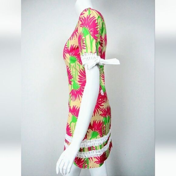 Lilly Pulitzer  - Picture 3 of 10